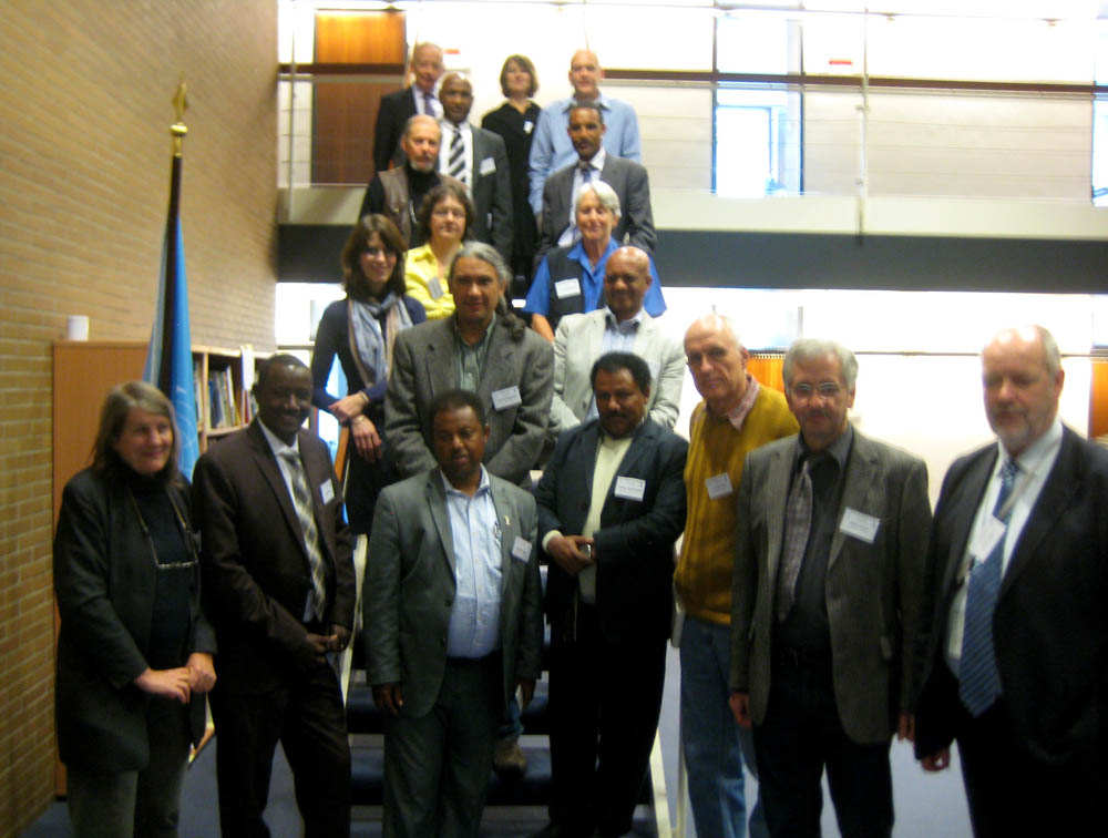 Participants of the meeting © Patricia Moehlman