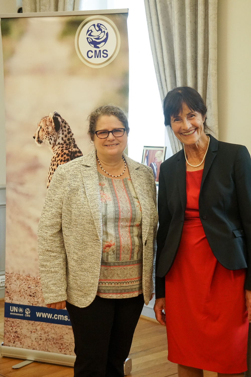 Amy Fraenkel, Acting Executive Secretary of Bonn Convention (CMS) with Deputy Mayor Gabriele Klingmüller of Bonn at the Convention's 40th anniversary reception in the Old Town Hall of Bonn. © Aydin Bahramlouian