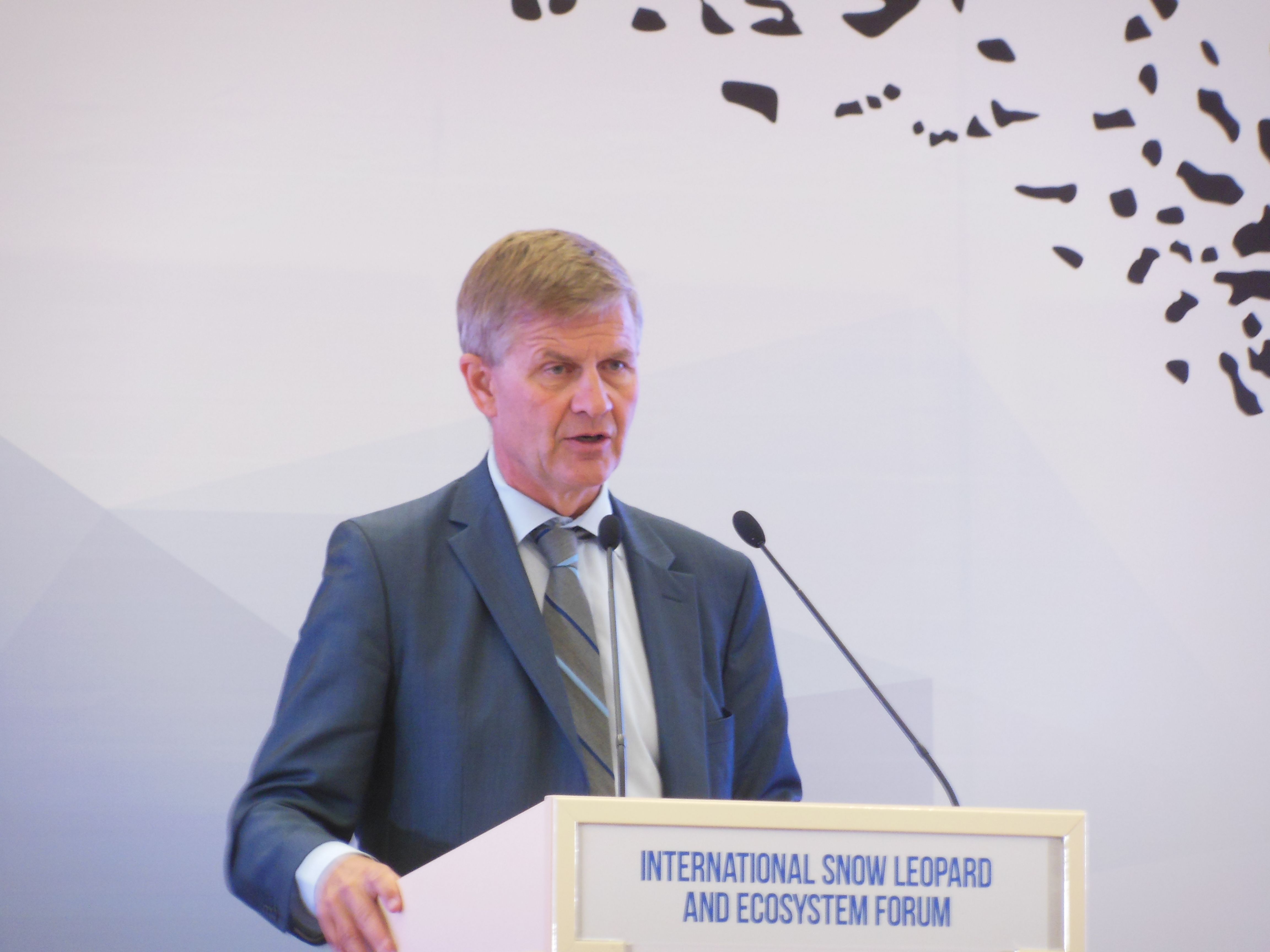 Mr. Erik Solheim, UN Environment’s Executive Director speaking during the meeting 